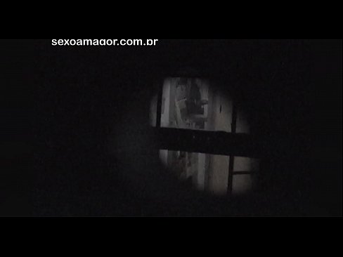 ❤️ Ndị njem agbataobi zoro n'azụ brik nwere oghere na-ese vidiyo na nzuzo na Blondie ❤️  Mmekọahụ mara mma na%ig.villagesexvideos.ru ❌❤